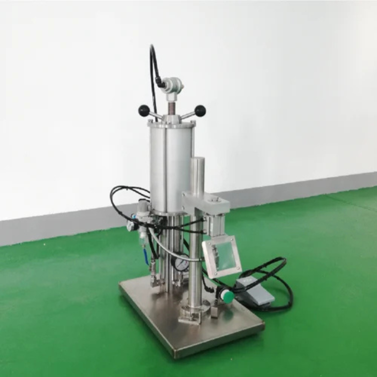Gas Can Filling Machine Automatic Metal Can Filling System for Industrial Use